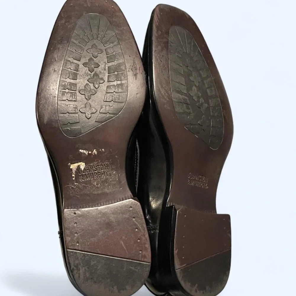 Johnston & Murphy black leather loafers size 11